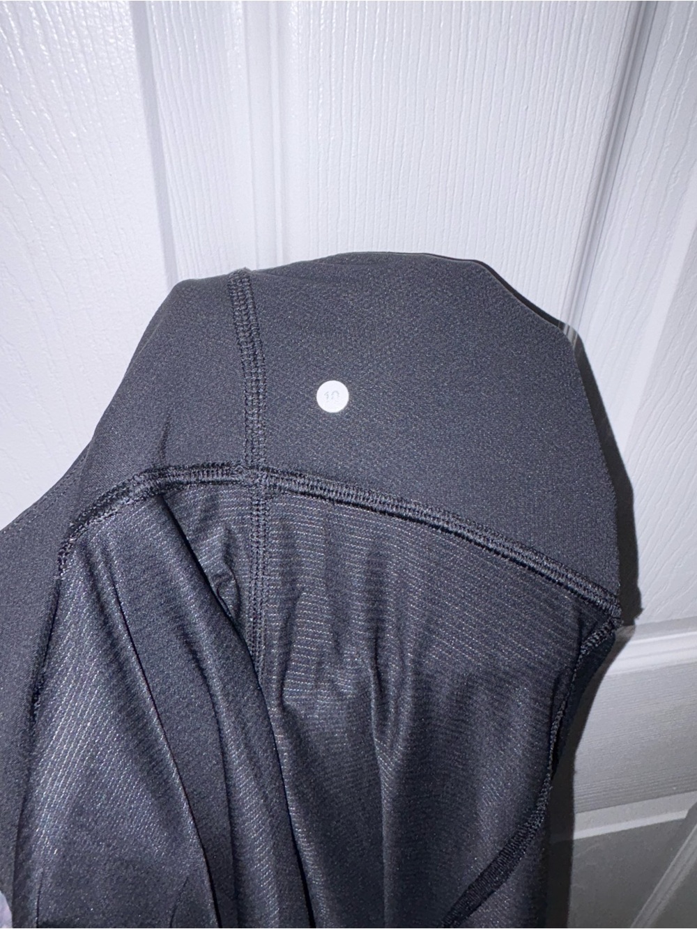 Lululemon Black Athletic Tank Top Size 10 Workout Yoga 🧘‍♀️ - Picture 4 of 4